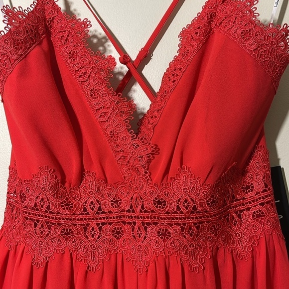 Lulus Sunny Day Dream Red Lace Culotte Jumpsuit Sz. Small - Picture 12 of 12